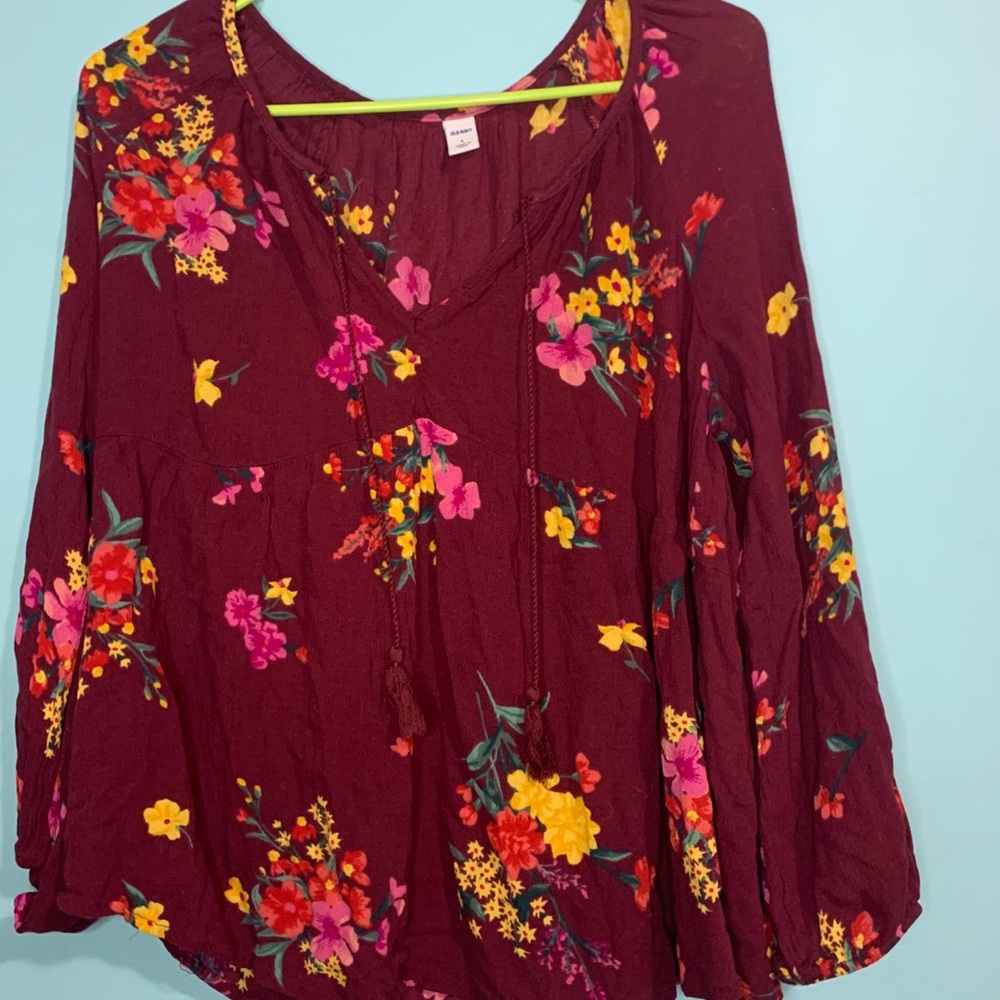 Long sleeve maroon shirt